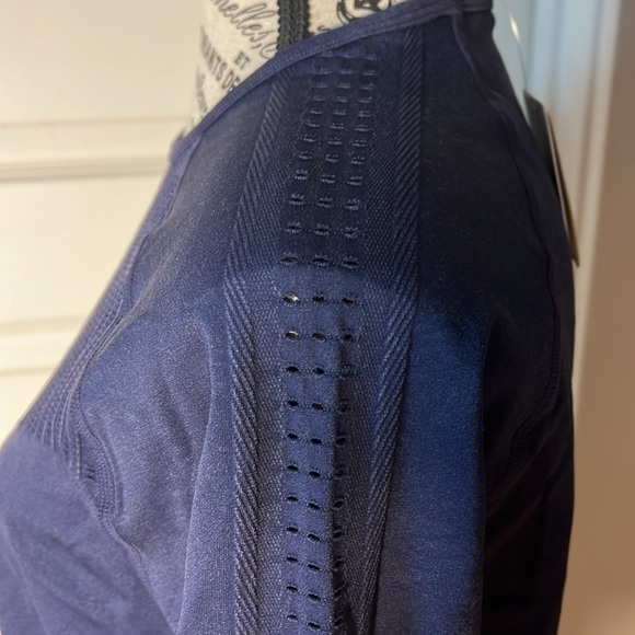 FABLETICS NWT sync seamless washed deep navy - Picture 6 of 8